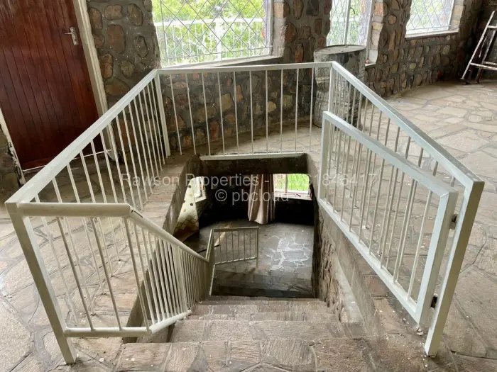 6 Bedroom House for Sale in Kariba, Kariba