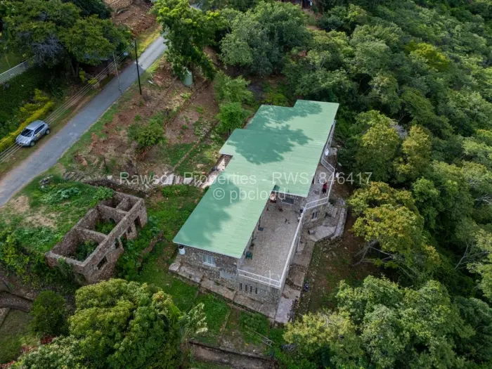 6 Bedroom House for Sale in Kariba, Kariba