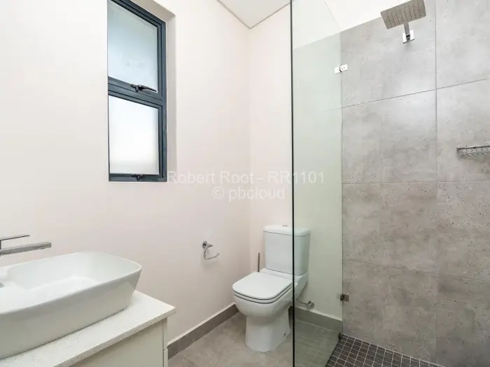 Townhouse/Cluster to Rent in Newlands, Harare