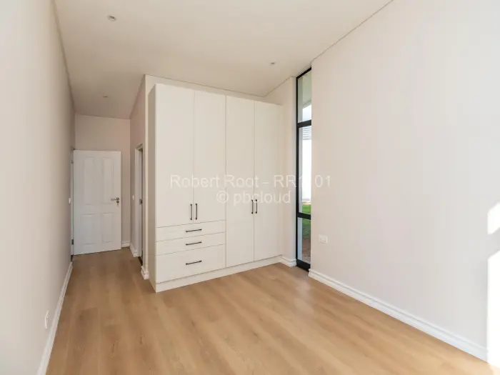 Townhouse/Cluster to Rent in Newlands, Harare