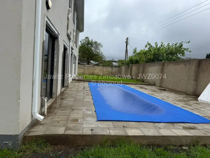 Townhouse/Cluster for Sale in Strathaven, Harare