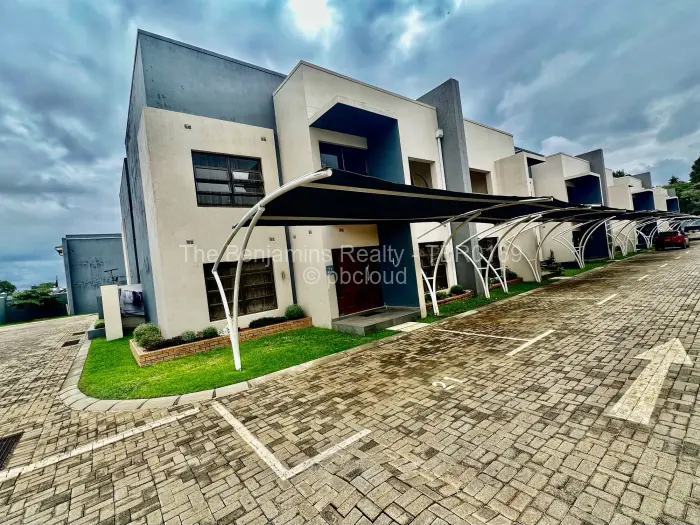 Townhouse/Cluster to Rent in Greencroft, Harare