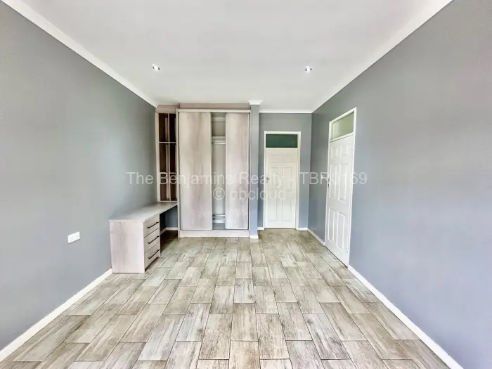 Townhouse/Cluster to Rent in Greencroft, Harare