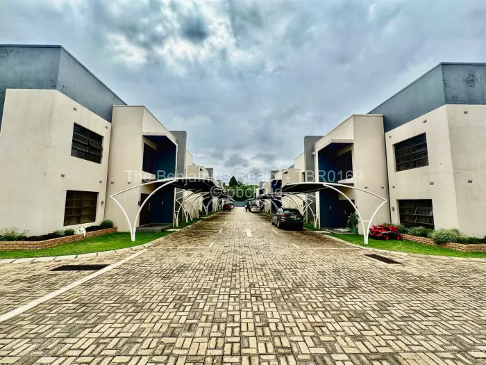 Townhouse/Cluster to Rent in Greencroft, Harare