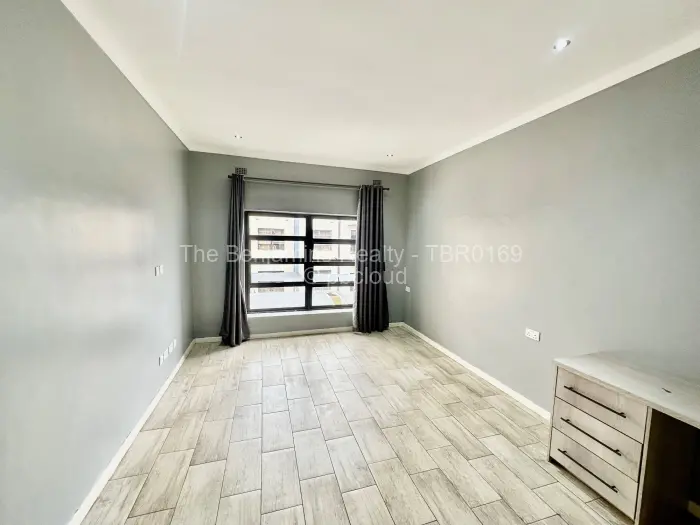 Townhouse/Cluster to Rent in Greencroft, Harare