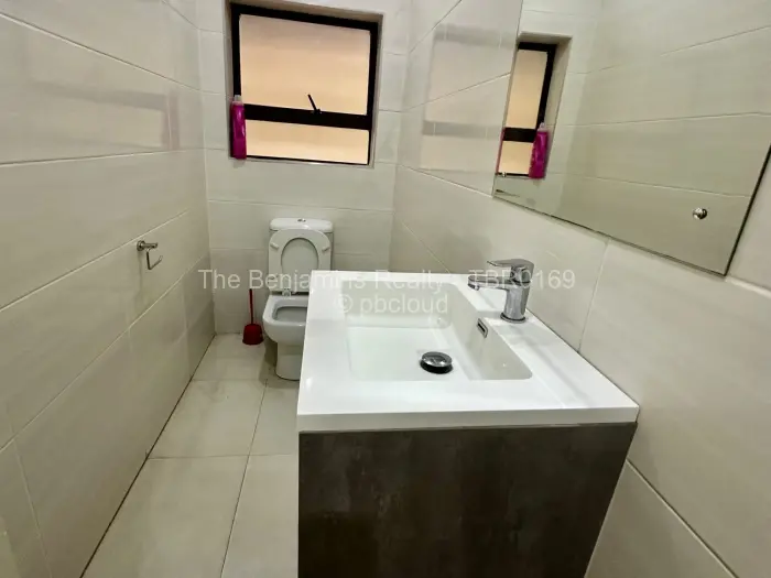 Townhouse/Cluster to Rent in Greencroft, Harare