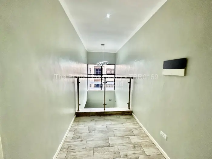 Townhouse/Cluster to Rent in Greencroft, Harare