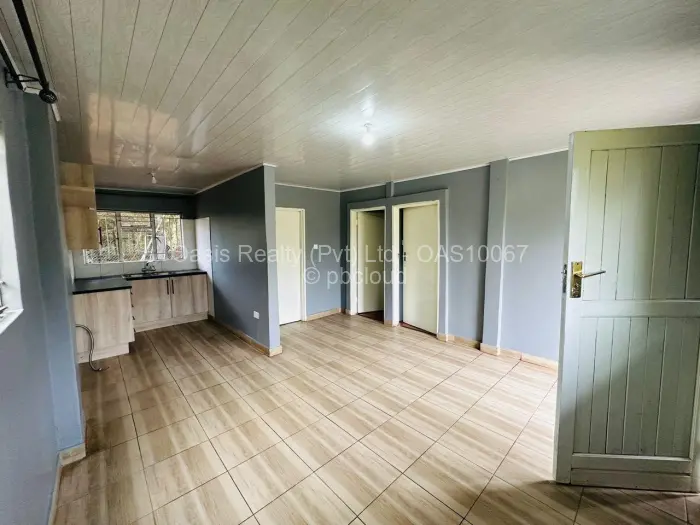 2 Bedroom Cottage/Garden Flat to Rent in Chadcombe, Harare