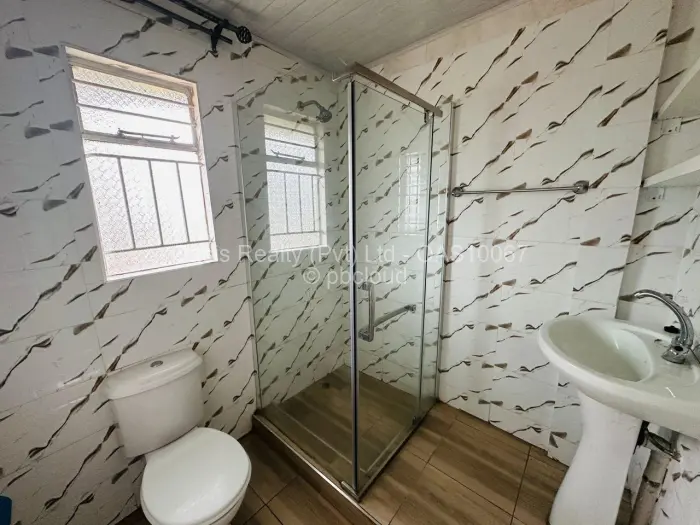 2 Bedroom Cottage/Garden Flat to Rent in Chadcombe, Harare