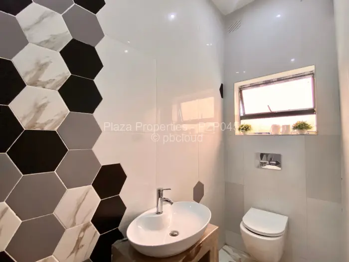 4 Bedroom House for Sale in Crowhill Views, Harare