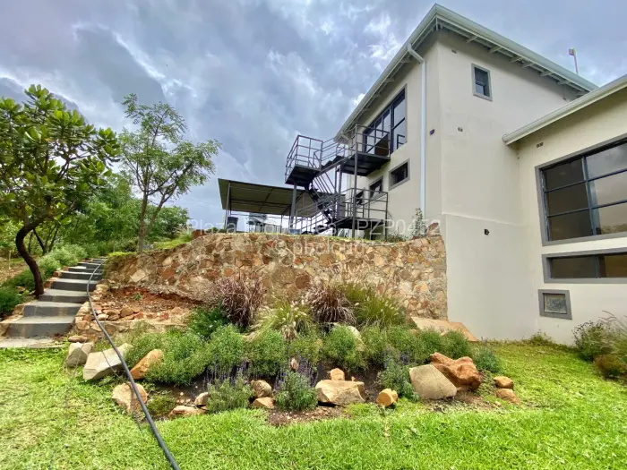 4 Bedroom House for Sale in Crowhill Views, Harare