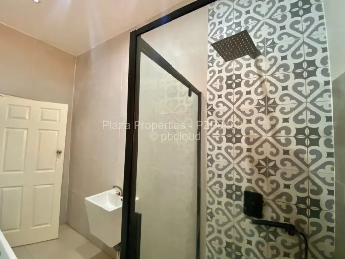 4 Bedroom House for Sale in Crowhill Views, Harare