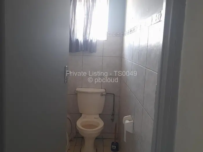 5 Bedroom House to Rent in Upper Hillside, Harare