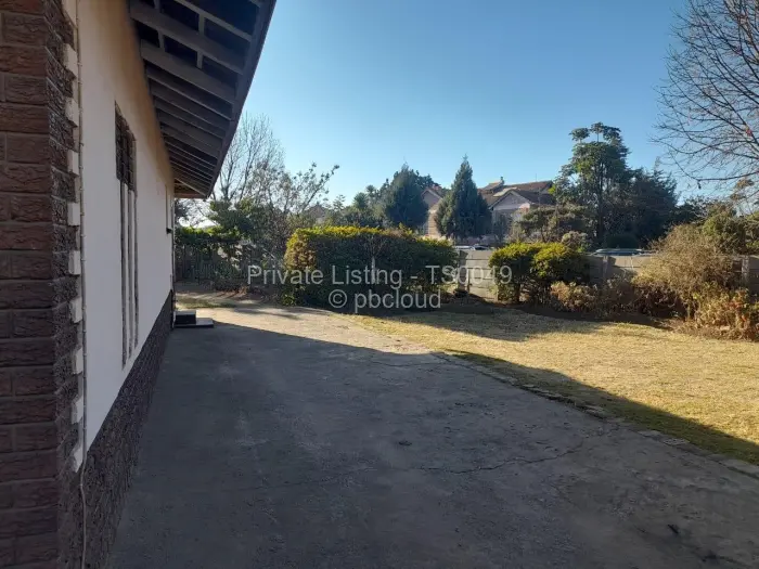 5 Bedroom House to Rent in Upper Hillside, Harare
