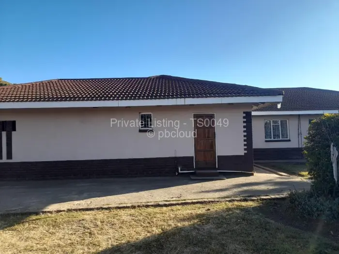 5 Bedroom House to Rent in Upper Hillside, Harare