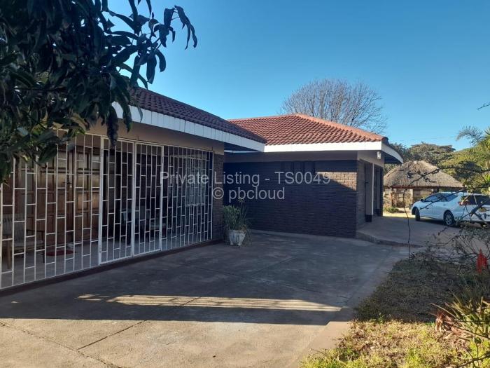 5 Bedroom House to Rent in Upper Hillside, Harare