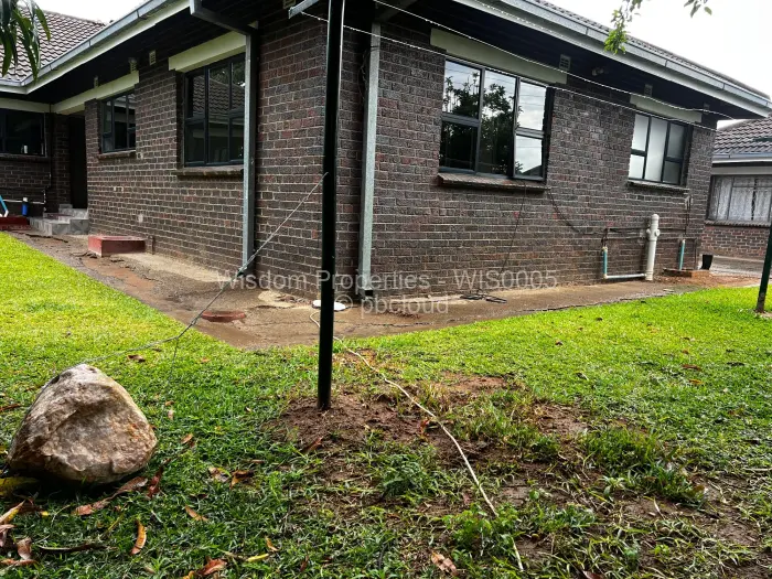 5 Bedroom House for Sale in Windsor Park, Ruwa