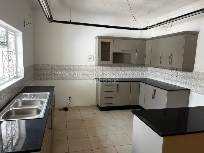 3 Bedroom House for Sale in Windsor Park, Ruwa