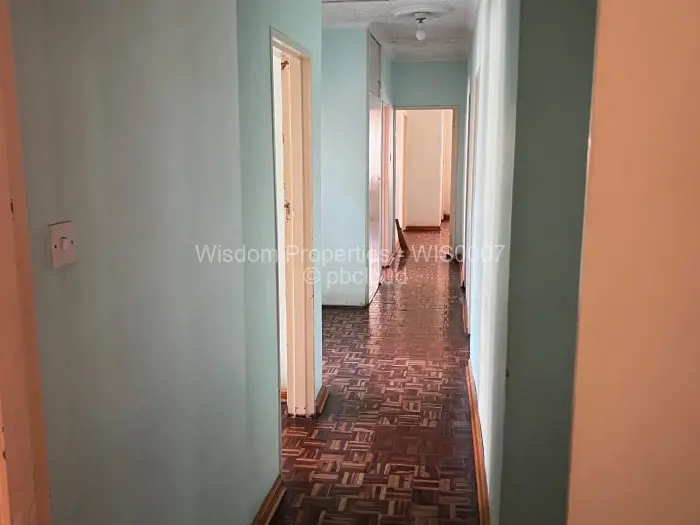 5 Bedroom House for Sale in Windsor Park, Ruwa