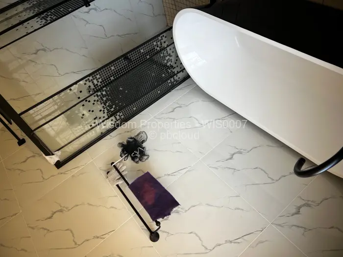 5 Bedroom House for Sale in Windsor Park, Ruwa