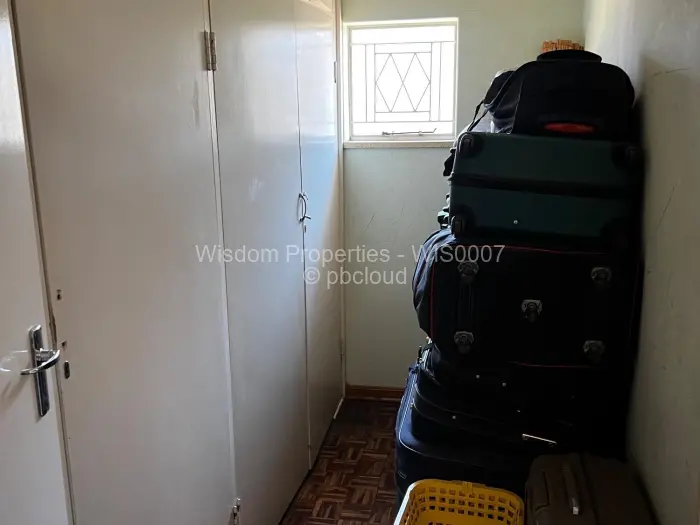 5 Bedroom House for Sale in Windsor Park, Ruwa