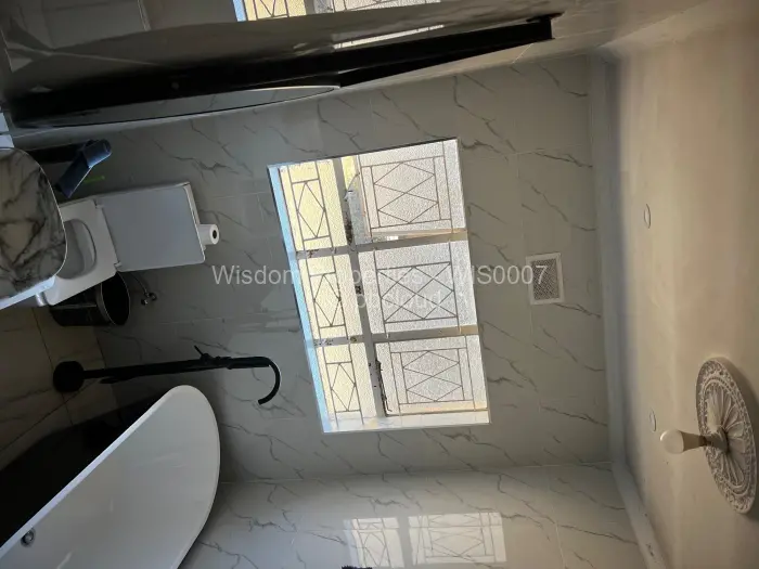 5 Bedroom House for Sale in Windsor Park, Ruwa