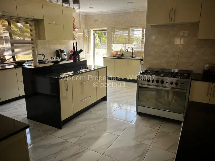 5 Bedroom House for Sale in Windsor Park, Ruwa