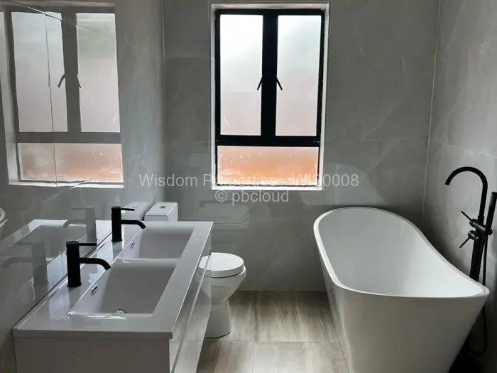 Townhouse/Cluster for Sale in Vainona, Harare