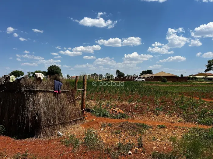 Residential Stand for Sale in Norton, Norton