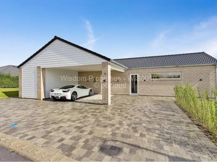 3 Bedroom House for Sale in Crowhill Views, Harare