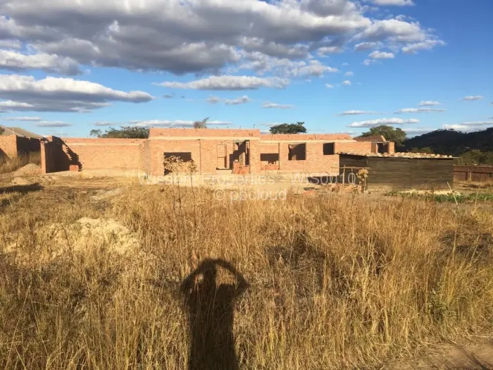 3 Bedroom House for Sale in Crowhill Views, Harare