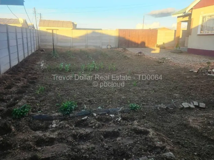 3 Bedroom House for Sale in Senga, Gweru