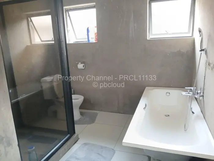 3 Bedroom House for Sale in Mabvazuva Estates, Ruwa