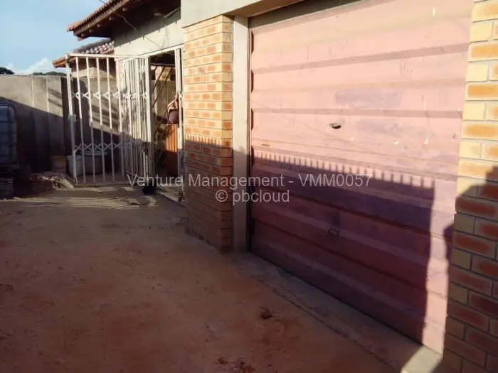 4 Bedroom House for Sale in Glen View, Harare