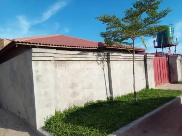 4 Bedroom House for Sale in Glen View, Harare