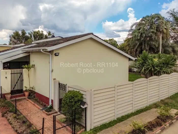 Townhouse/Cluster for Sale in Athlone, Harare