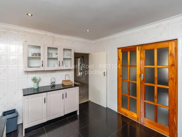 Townhouse/Cluster for Sale in Athlone, Harare