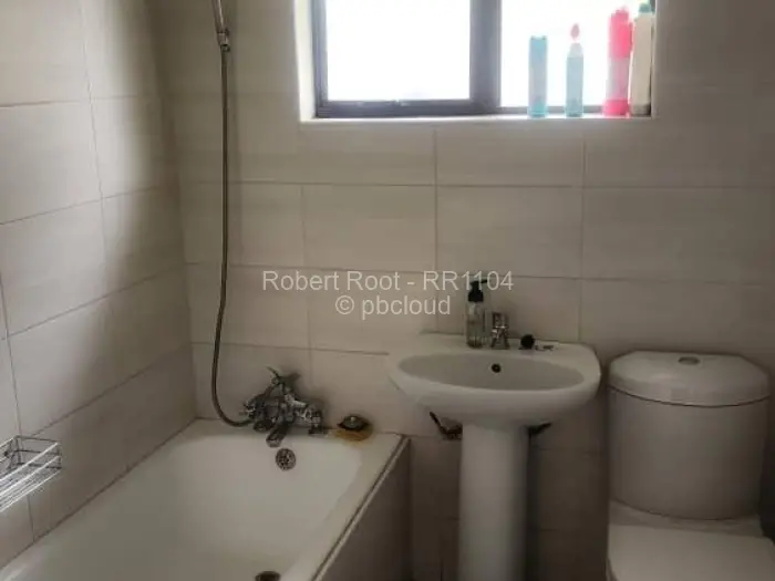 Townhouse/Cluster for Sale in Athlone, Harare