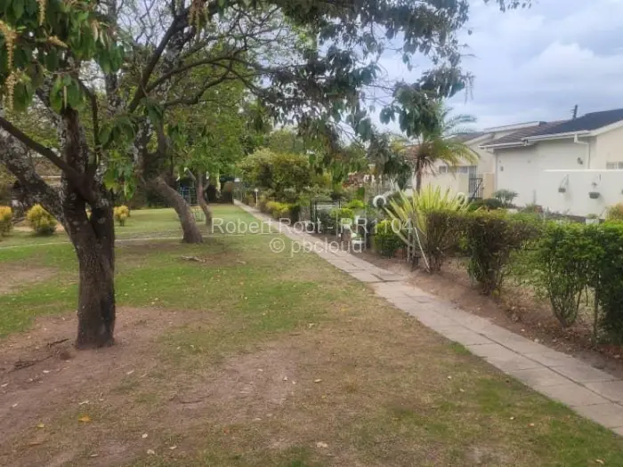 Townhouse/Cluster for Sale in Athlone, Harare