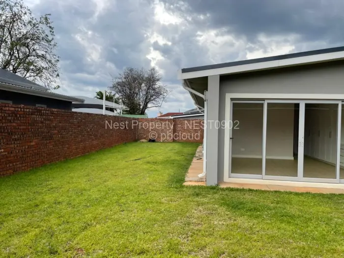 Townhouse/Cluster for Sale in Groom Bridge, Harare