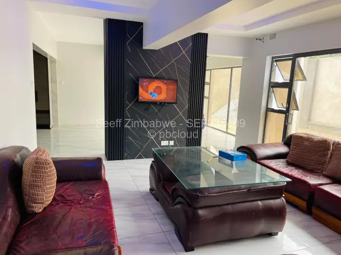 Townhouse/Cluster for Sale in Athlone, Harare