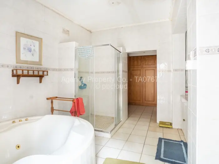 5 Bedroom House for Sale in Ballantyne Park, Harare