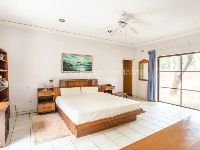 5 Bedroom House for Sale in Ballantyne Park, Harare