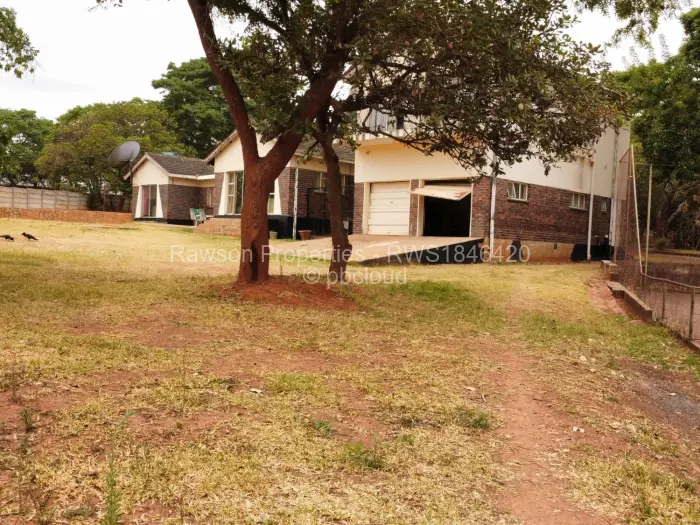6 Bedroom House for Sale in Mandara, Harare