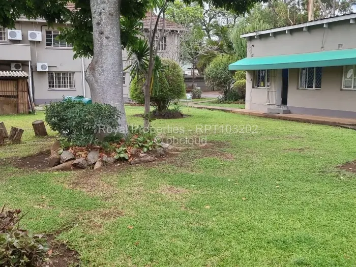 1 Bedroom House to Rent in Avondale, Harare