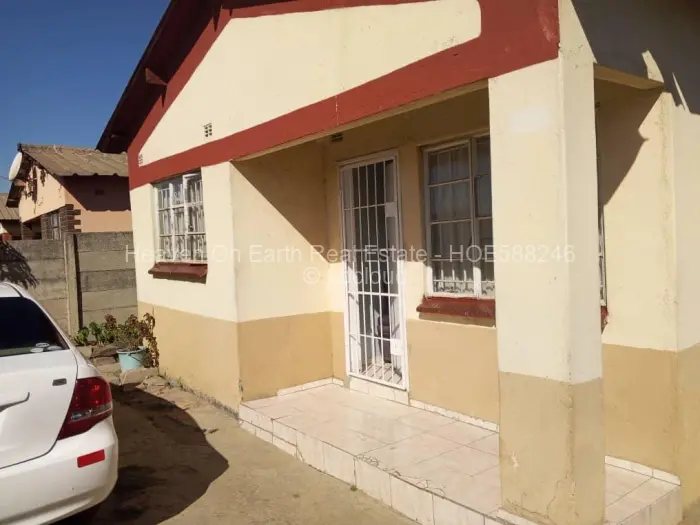4 Bedroom House for Sale in Glen View, Harare