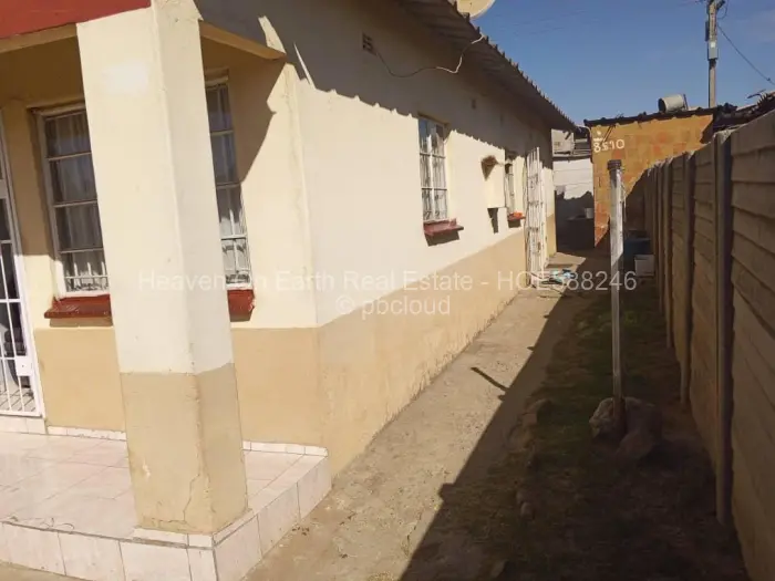 4 Bedroom House for Sale in Glen View, Harare