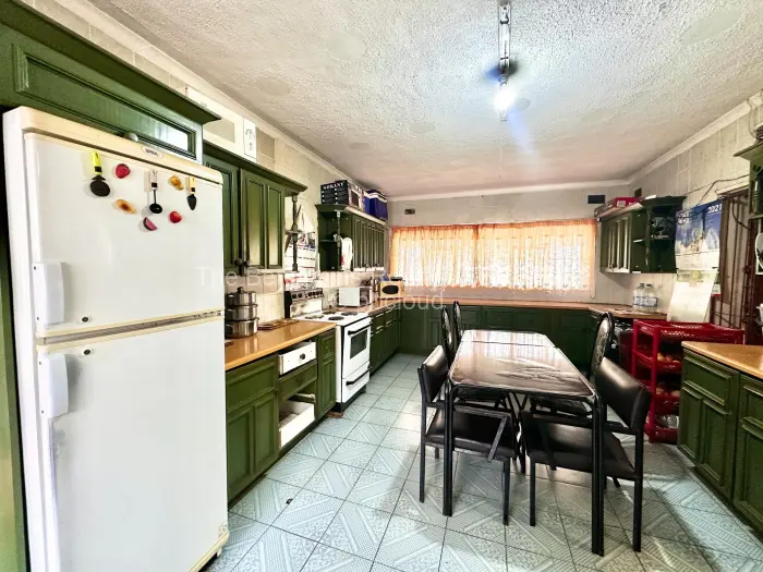 Townhouse/Cluster for Sale in Greendale, Harare