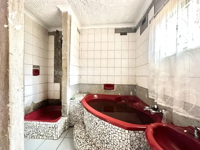 Townhouse/Cluster for Sale in Greendale, Harare