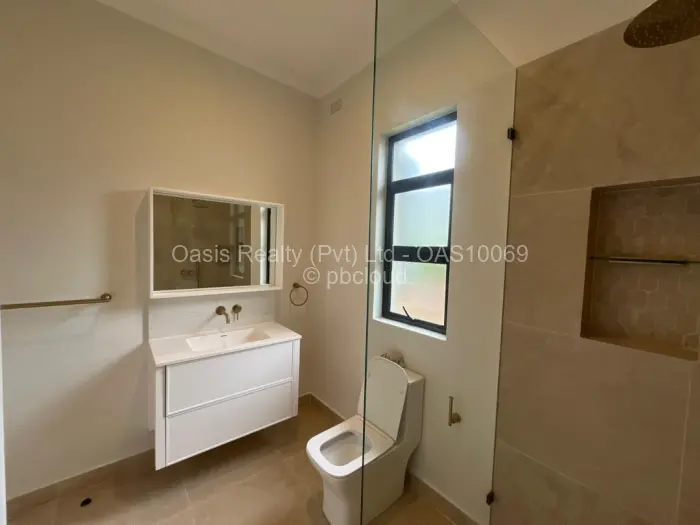 Townhouse/Cluster for Sale in Chisipite, Harare